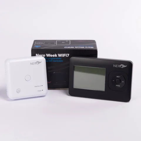 Nero WiFi termostat paket sa uređajem i kutijom.