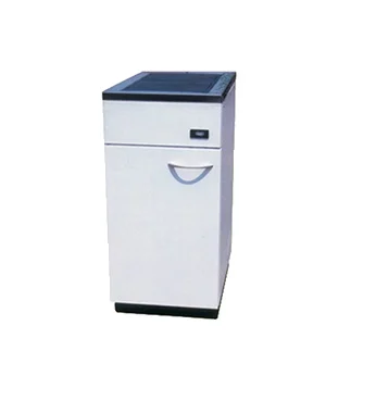 Toplovodni etažni kotao M17 za grejanje prostora 60–100 m² sa grejnom pločom i zadnjim priključkom za dimnjak