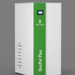 Bela mašina sa zelenim panelom